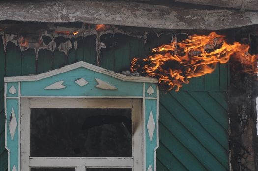 На пожаре в Бобровском районе пенсионерка получила ожоги 35% тела