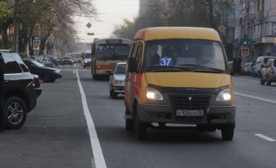 Маршруточники в шутку повысили цену за проезд на неделю раньше