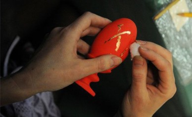 Воронежцы могут купить пасхальные сувениры, сделанные первыми лицами области