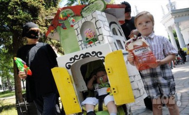 В Воронеже снова пройдет парад оригинальных детских колясок