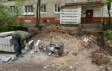 В каких дворах Воронежа планируется заменить асфальт в 2014 году (Список)