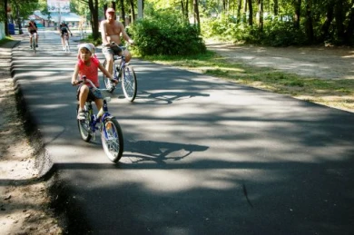 На «Олимпике» уложили новый суперасфальт