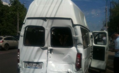 У пассажирки, пострадавшей в столкновении двух маршруток, диагностировали кровои...