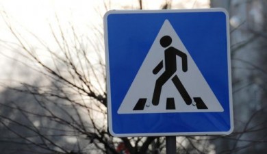 Очевидцы: на переходе при въезде в Воронеж грузовик сбил женщину