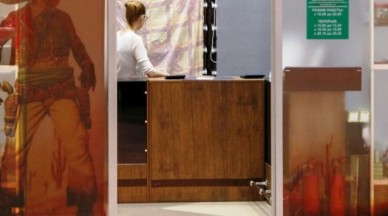 Воронежец, поссорившись с женой, застрелил её и себя в магазине