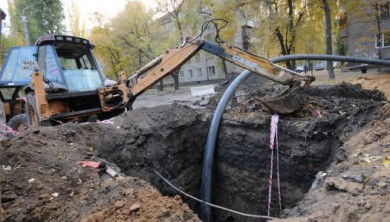 В Воронеже из-за коммунальной аварии в Коминтерновском районе перекрыли улицу