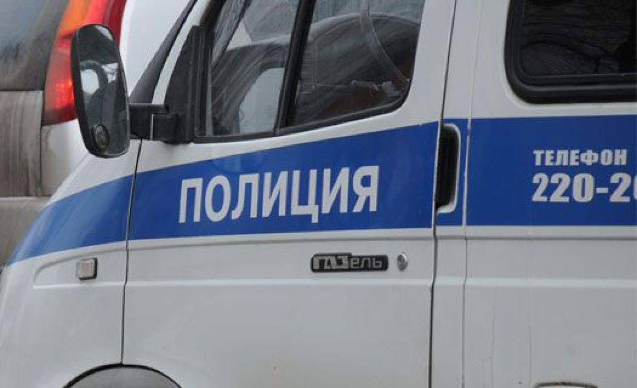 В Воронеже разбойник отобрал деньги у снявшего их в банкомате мужчины