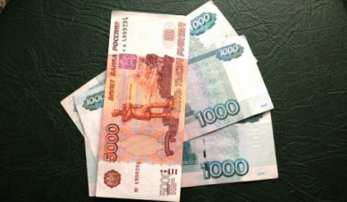 В Воронеже сотрудник полиции продал лицензию на оружие за 10 тыс. руб.