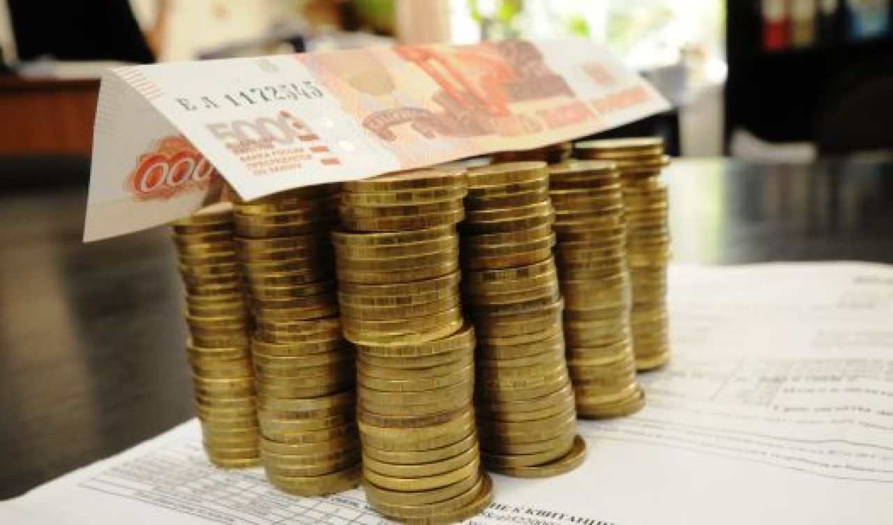 Во что вкладывать деньги при девальвации рубля?