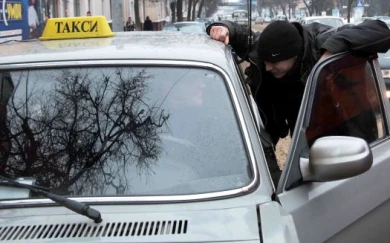В Воронеже задержали серийного грабителя таксистов
