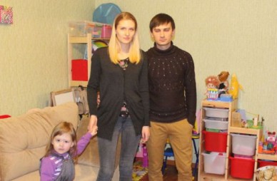 19-летний риэлтор сделал молодую семью бомжами