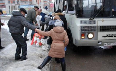 Мэрия Воронежа при уборке снега забыла о пешеходах…