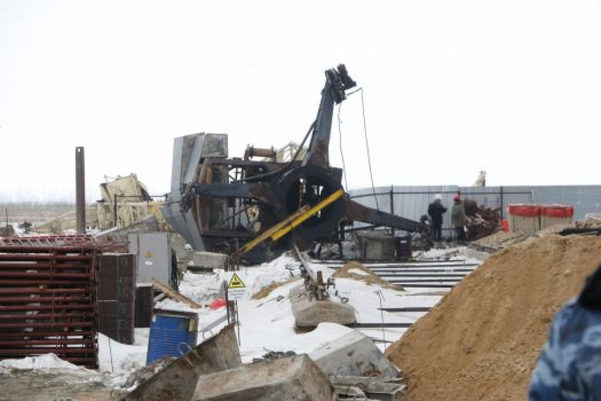 Районная прокуратура проверит, как соблюдались правила охраны труда на стройке, где упал кран