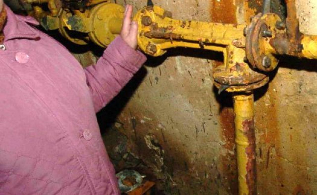 Работницу воронежского коммунального предприятия обожгло кислотой