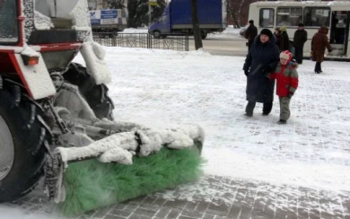 В Воронеже из-за уборки снега ограничат парковку на нескольких улицах