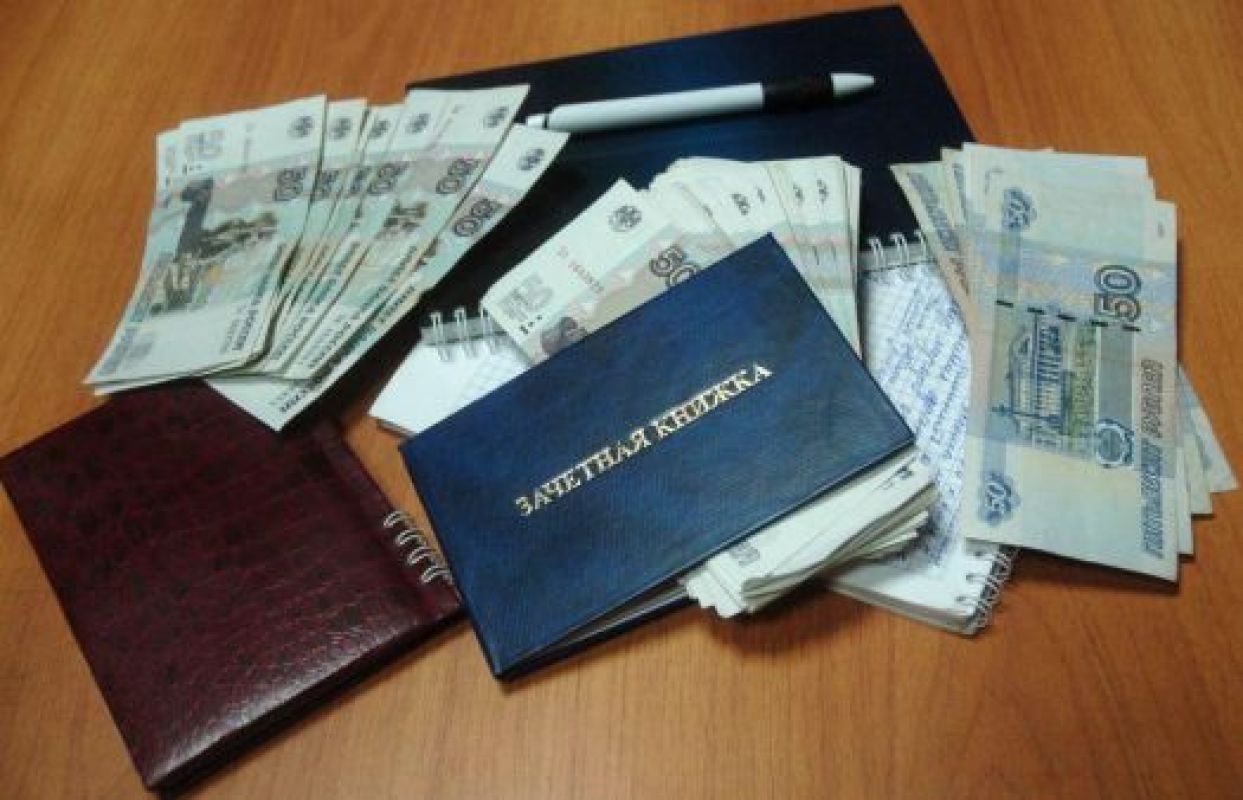 Двое парней собрали со студентов деньги «на курсовые» и оказались в полиции