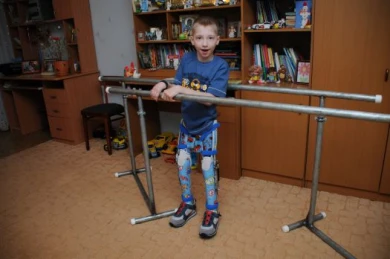 Воронежцы могут помочь 11-летнему мальчику начать ходить