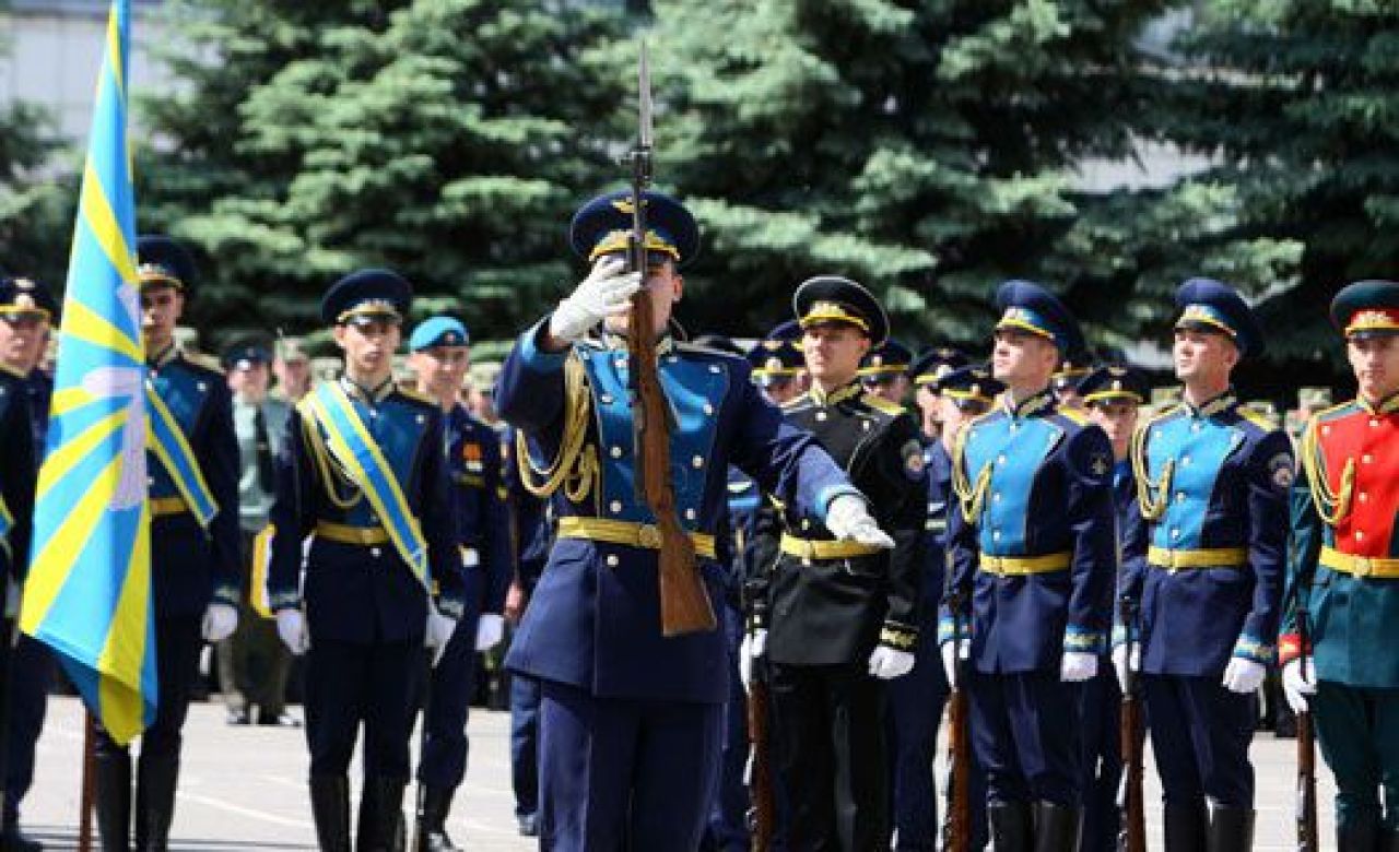 В Воронеж на открытие «Авиадартса» приехал главнокомандующий ВВС России