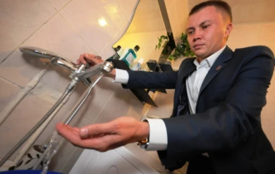 Воронежец отсудил деньги за холодную воду, льющуюся из горячего крана