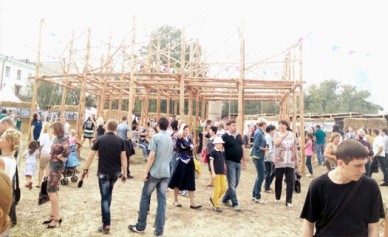 На выставке «Воронеж — город-сад» посетители ели арт-объекты