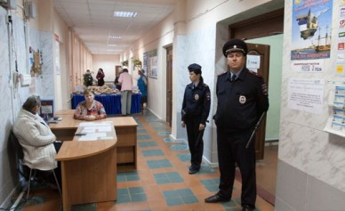 На выборах в Воронежской области обеспечивали безопасность более 5 тыс. полицейс...