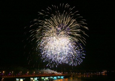 Воронежцев в День города порадовал неожиданно долгий салют