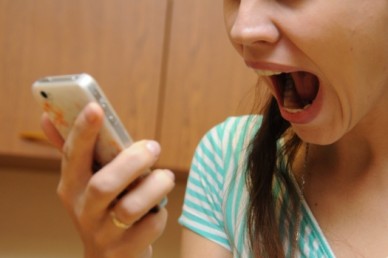 «Мы отвезём вас в лес, надругаемся и расчленим...»