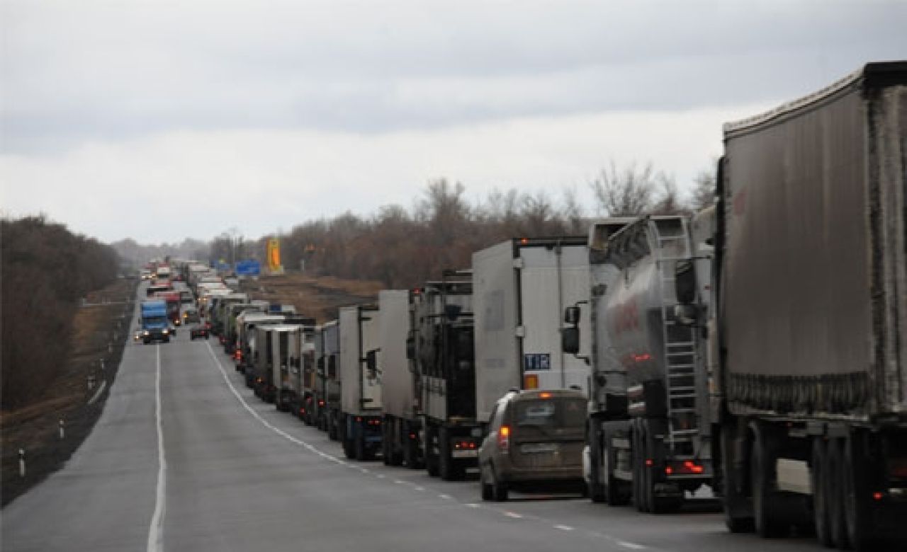 Пробка на трассе М-4 «Дон»