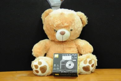 Читатели «МОЁ!» принесли для воспитанника школы-интерната цифровой фотоаппарат