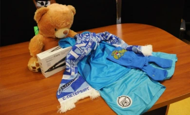 Для воспитанника Таловской школы-интерната воронежцы принесли футбольную форму