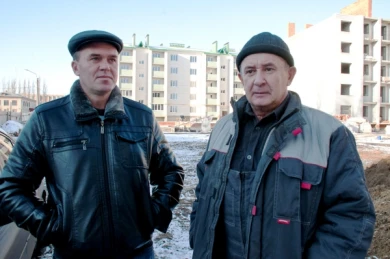 Воронежцев просят помочь получить гражданство мужчинам, спасшим новорожденную в Россоши