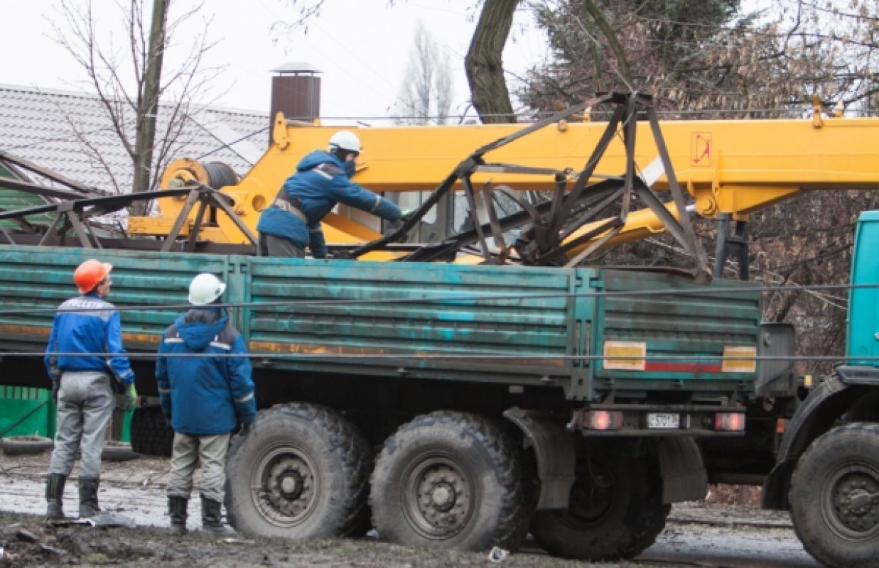 Работы на месте аварии.