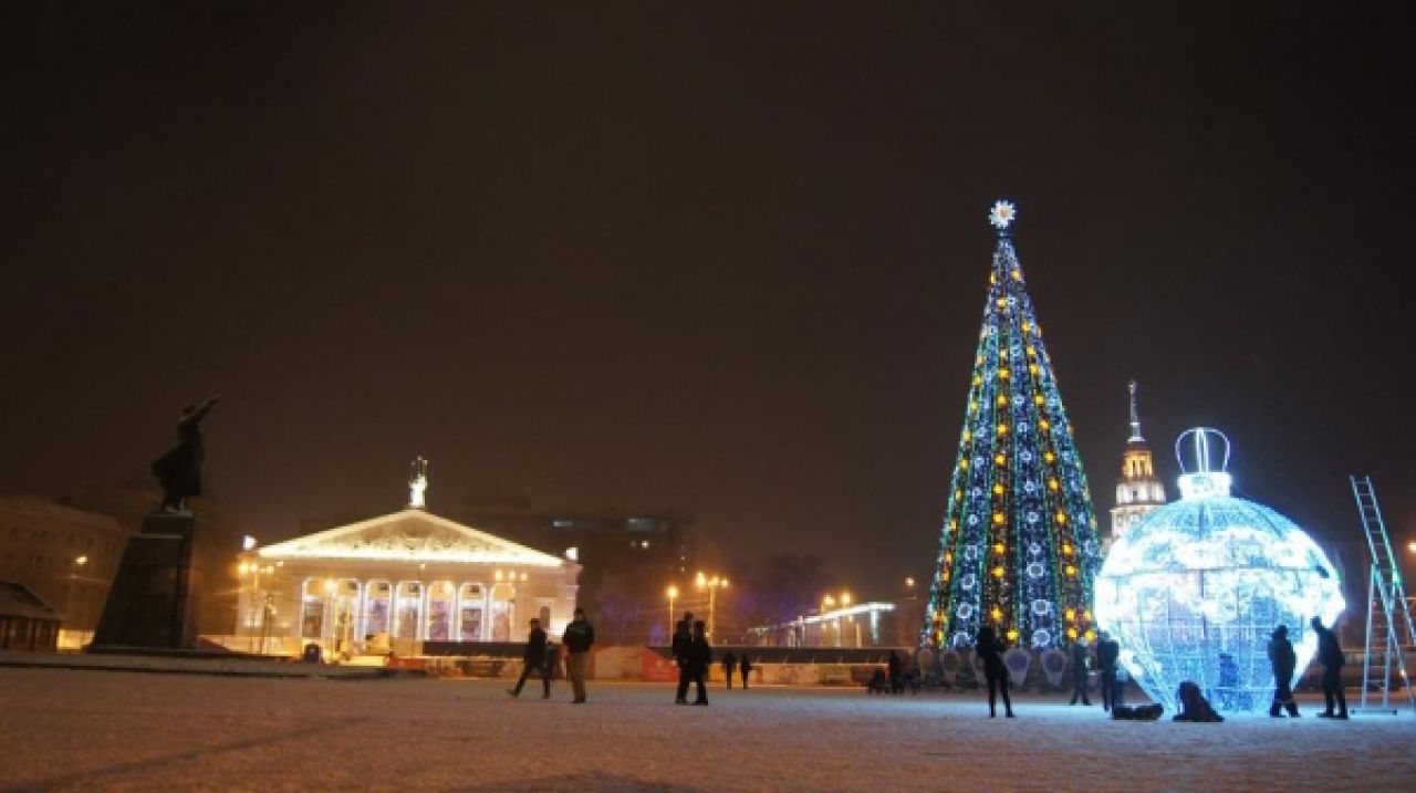 На январских каникулах воронежцев ждёт новогодний карнавал и парад Дедов Морозов (ПРОГРАММА)
