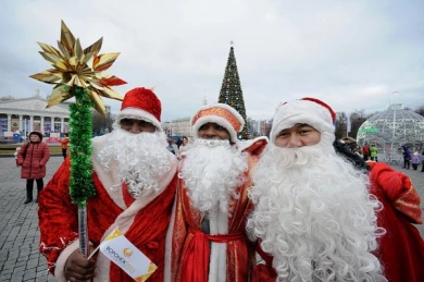 Пять интересных персонажей на шествии Дедов Морозов в Воронеже