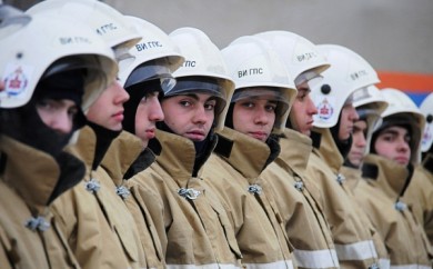 В канун Нового года воронежских пожарных оставили без зарплаты