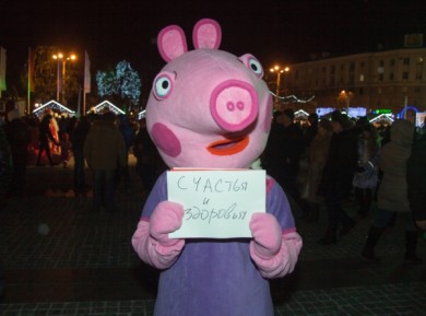 Что воронежцы желают друг другу в новом году (ВИДЕО-ОПРОС)