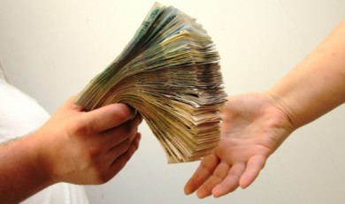 В Воронеже ищут жертв международной финансовой пирамиды