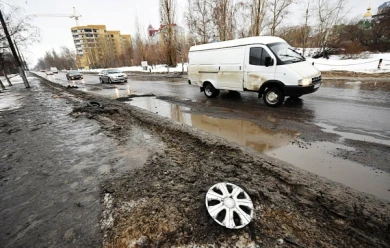 Авторитетный учёный назвал причины ужасного состояния воронежских дорог