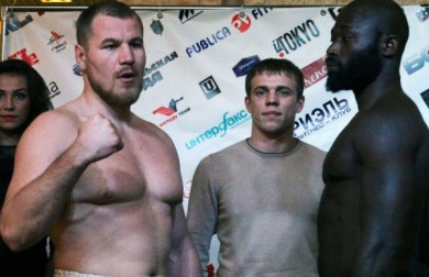 Взвешивание боксёров накануне бойцовского шоу в Воронеже обошлось без драк