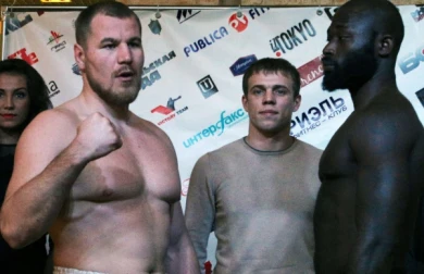 Взвешивание боксёров накануне бойцовского шоу в Воронеже обошлось без драк