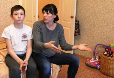 В воронежской школе на ребёнка упала часть навесного потолка