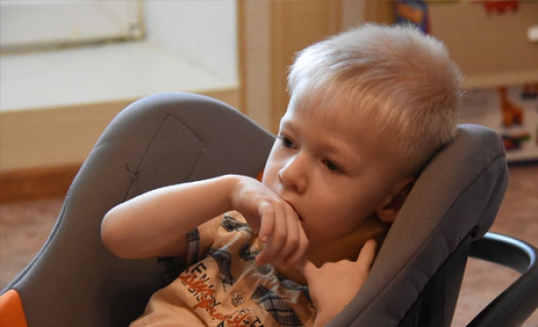 Воронежцы за неделю собрали сто тысяч рублей на реабилитацию для трёхлетнего ребёнка