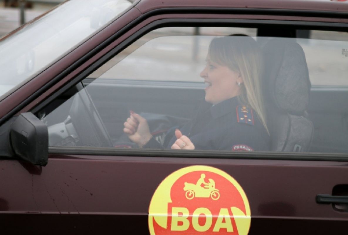 В Воронеже прошёл автомобильный турнир среди женщин-полицейских