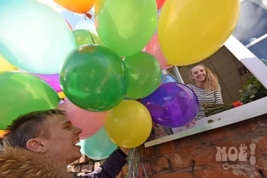 В Воронеже девушке и парню, сделавшему ей предложение на автовышке, пригрозили отчислением