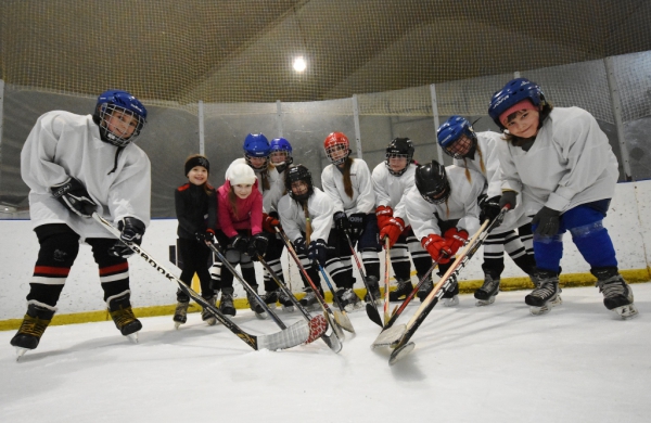 Воронежские девчонки бросили подиум, чтобы играть в первой хоккейной команде