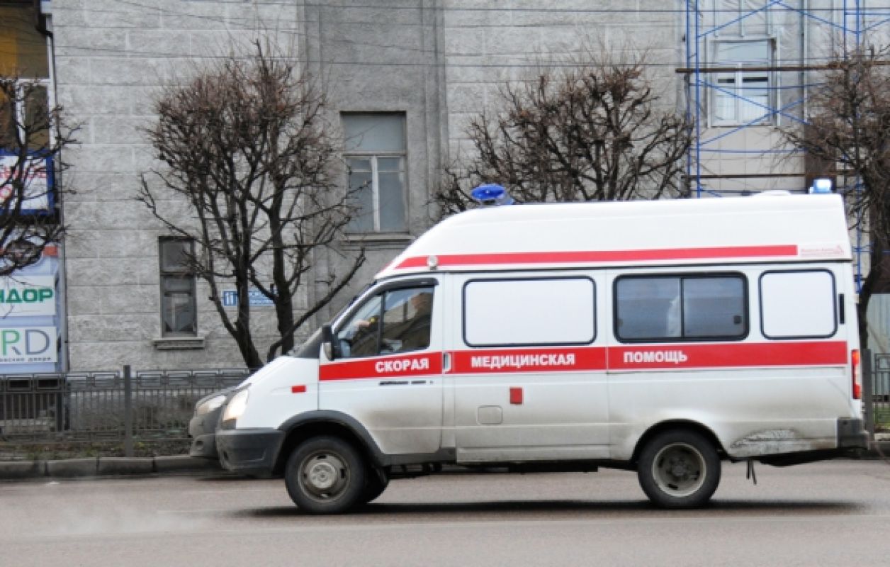 В Нововоронеже 20-летний водитель «Дэу» погиб, врезавшись в столб