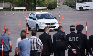 Воронежские гаишники готовятся принимать экзамены на права по новым правилам