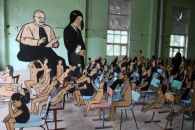 Театральный художник привёз в Воронеж около 200 фанерных фигур