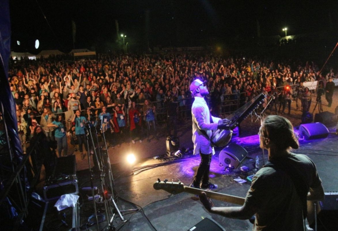 Музыка мира в Белом колодце