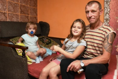 Житель Воронежской области потерял жену и дом и остался один с тремя детьми и кредитом